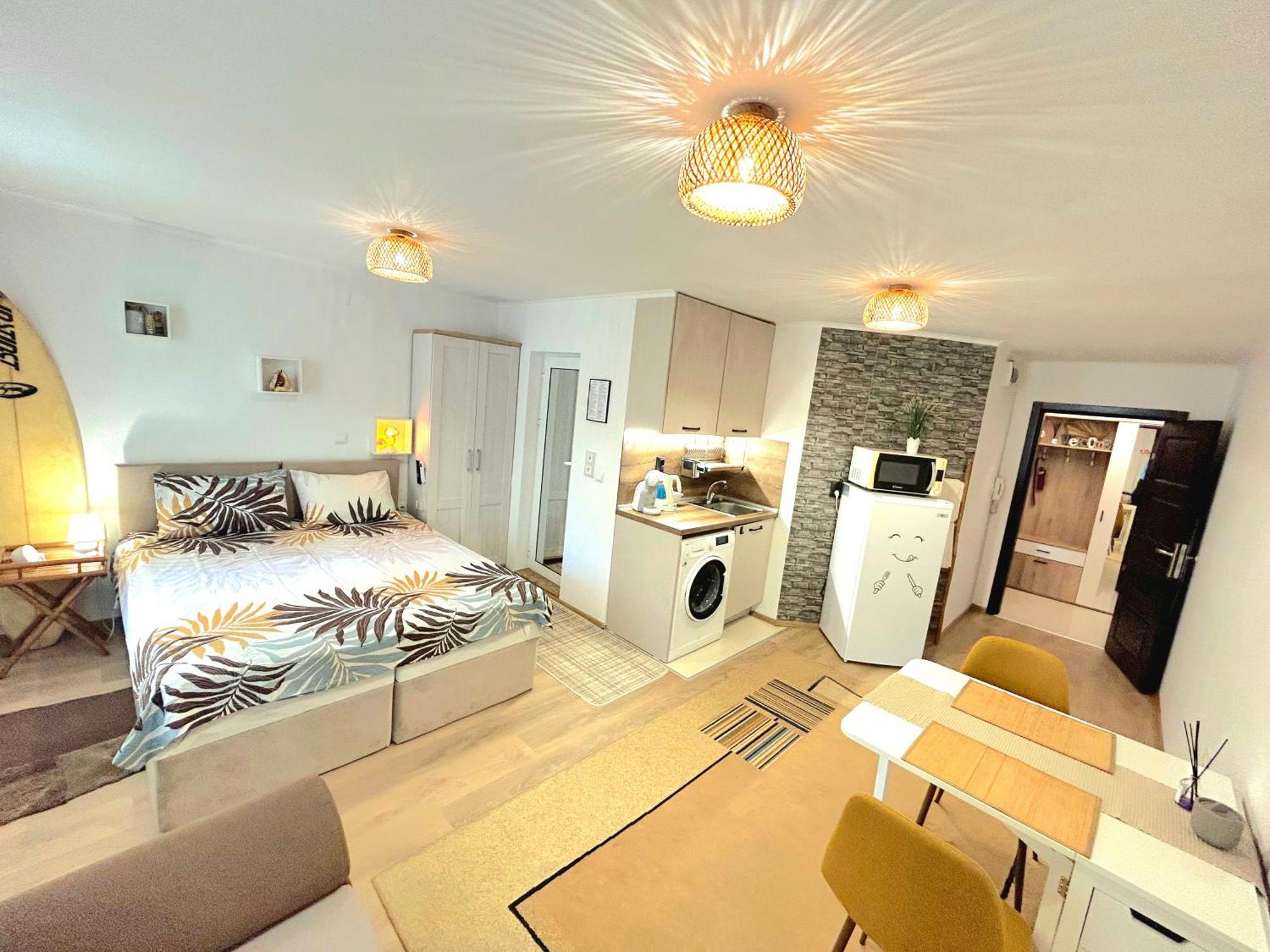 Aloha Apartment Бургас Екстериор снимка