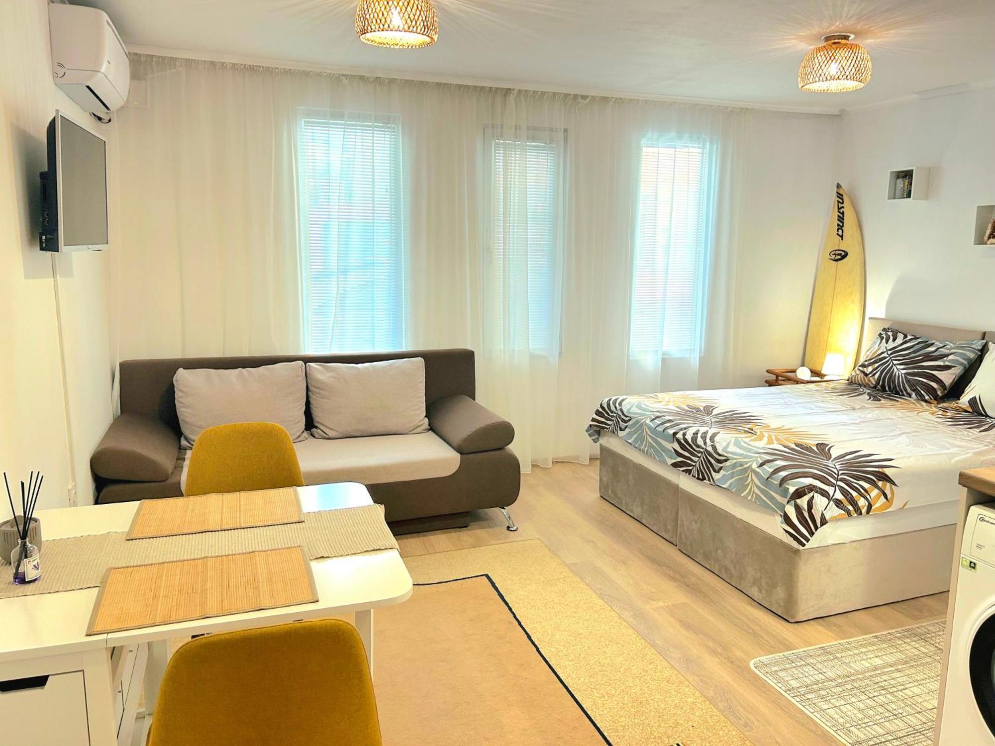 Aloha Apartment Бургас Екстериор снимка
